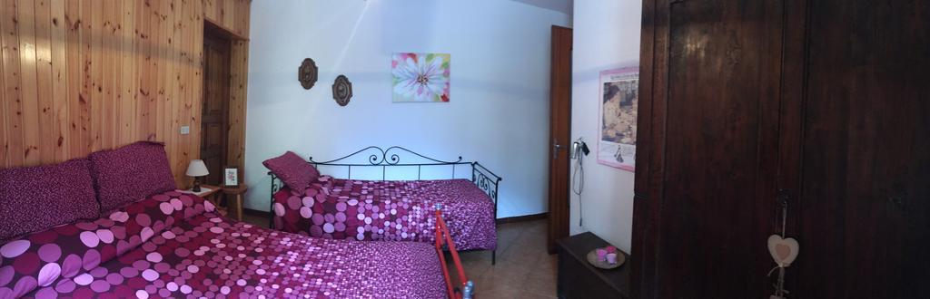 Agriturismo La Grange Pont-Saint-Martin Phòng bức ảnh