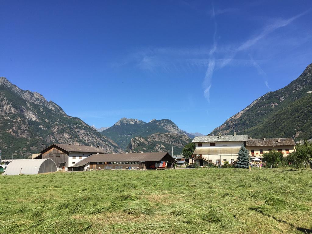Agriturismo La Grange Pont-Saint-Martin Ngoại thất bức ảnh